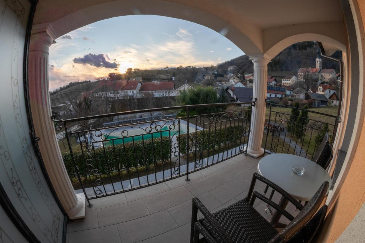 Vila Silva Marija Apartments Pišece 외부 사진